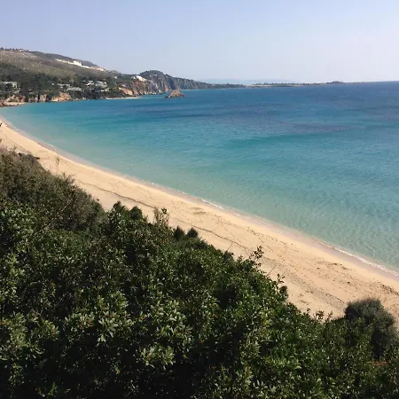 Villaparadiso Front Makris Gialos ארגוסטולי
