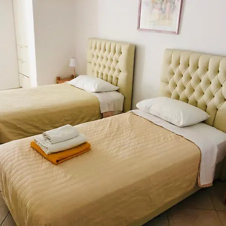 Villaparadiso Front Makris Gialos Argostoli (Kefalonia)