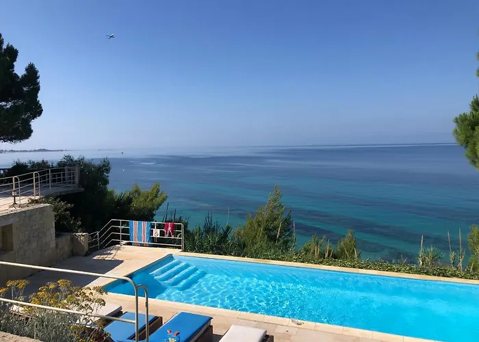 Villaparadiso Front Makris Gialos Villa