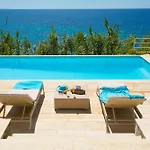 Villaparadiso Front Makris Gialos * Argostoli (Kefalonia)