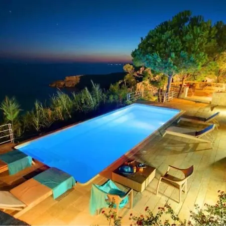 Villaparadiso Front Makris Gialos *