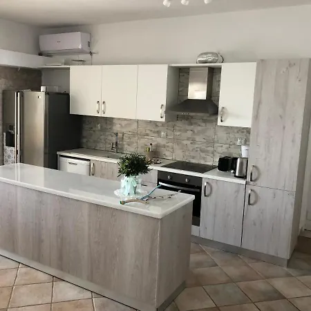 Villa Villaparadiso Front Makris Gialos Argostoli (Kefalonia)