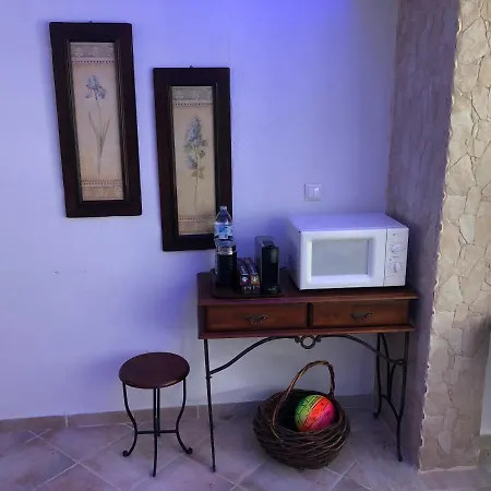 Villaparadiso Front Makris Gialos