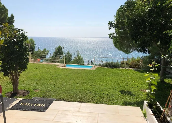 Villaparadiso Front Makris Gialos Villa *