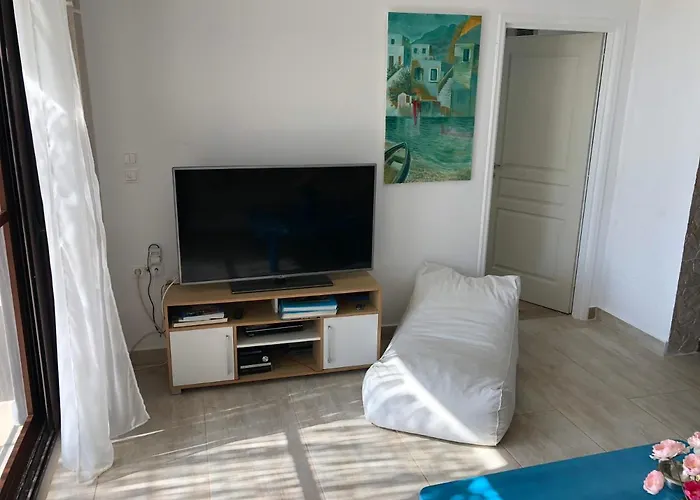 Villaparadiso Front Makris Gialos Villa *