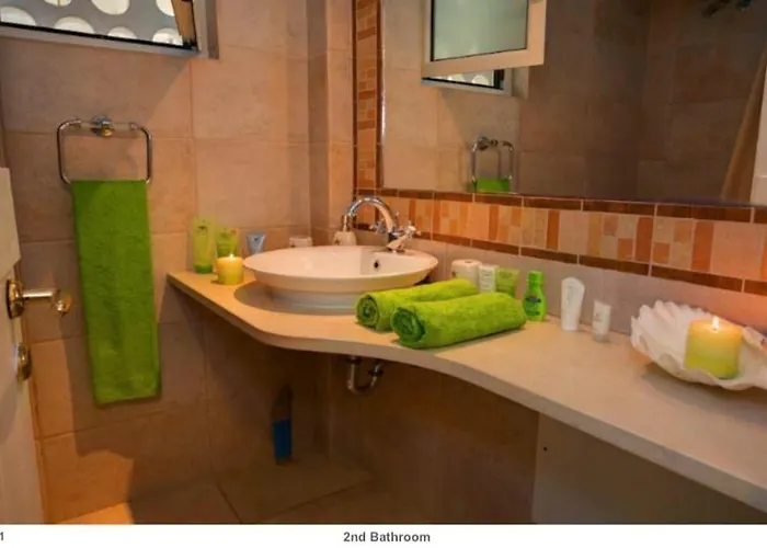 Villaparadiso Front Makris Gialos *