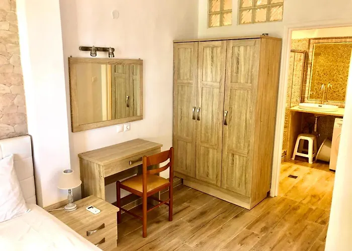 Villa Villaparadiso Front Makris Gialos *