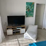 Villaparadiso Front Makris Gialos Βίλα *
